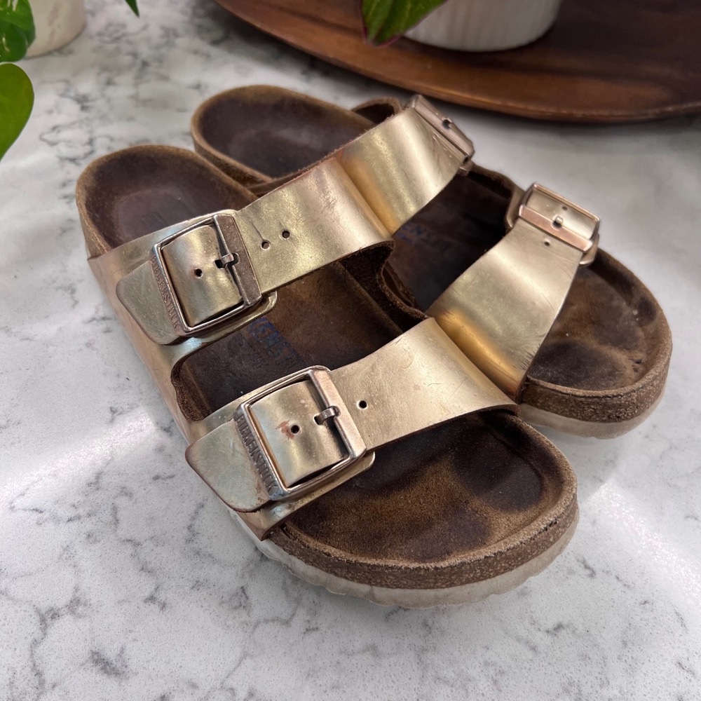 Birkenstock Arizona Rose Gold Metallic Copper Two Strap Sandals Womens 39